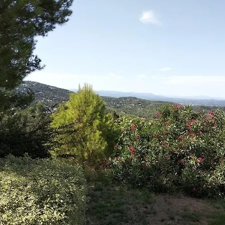 Daire 2 With Bath In This Nice House, Pool, Seaview