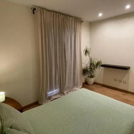 2 With Bath In This Nice House, Pool, Seaview Palafolls